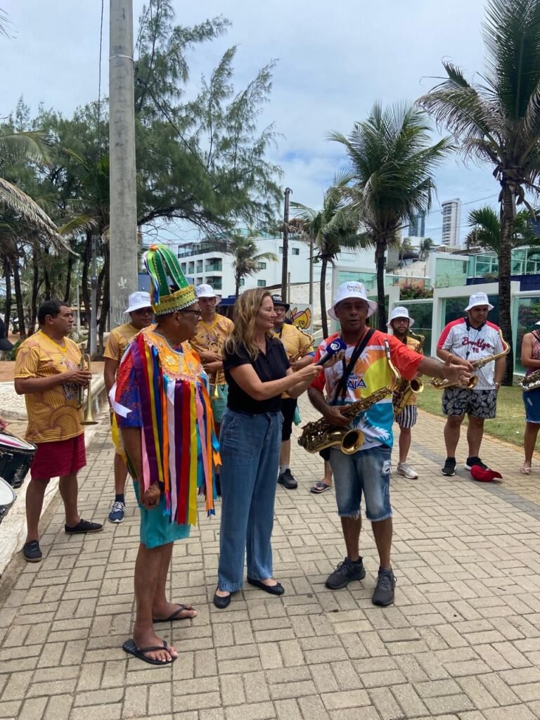 Pré-carnaval esquenta Ponta Negra com ensaio da Banda da Praia no Old Five