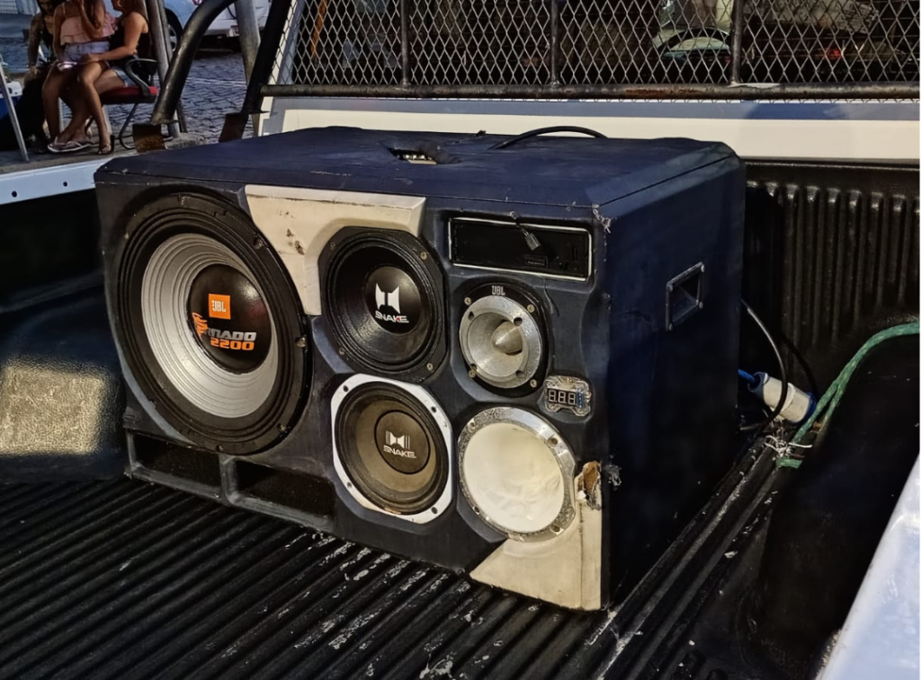 Operação “Pega Papangu”: Fiscalização registra infrações no fim de semana e apreende paredão de som