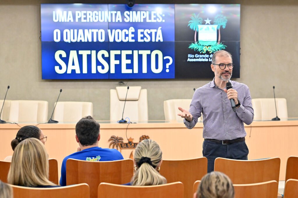 ALRN promove capacitação em atendimento ao público para servidores