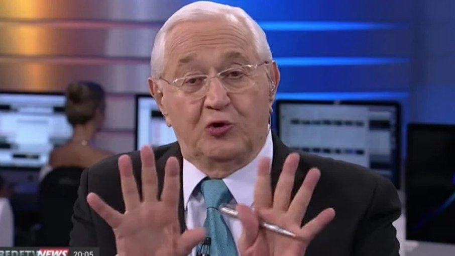 Boris Casoy acerta com o SBT e volta à TV após quatro anos