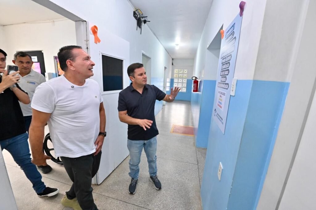 Ezequiel Ferreira visita hospital reformado e reforça apoio à saúde municipal Pedro Velho