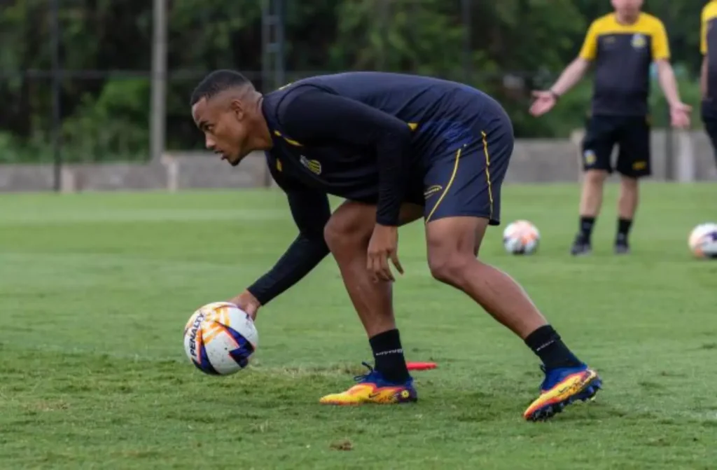 Botafogo avança na contratação de Dantas, do Novorizontino