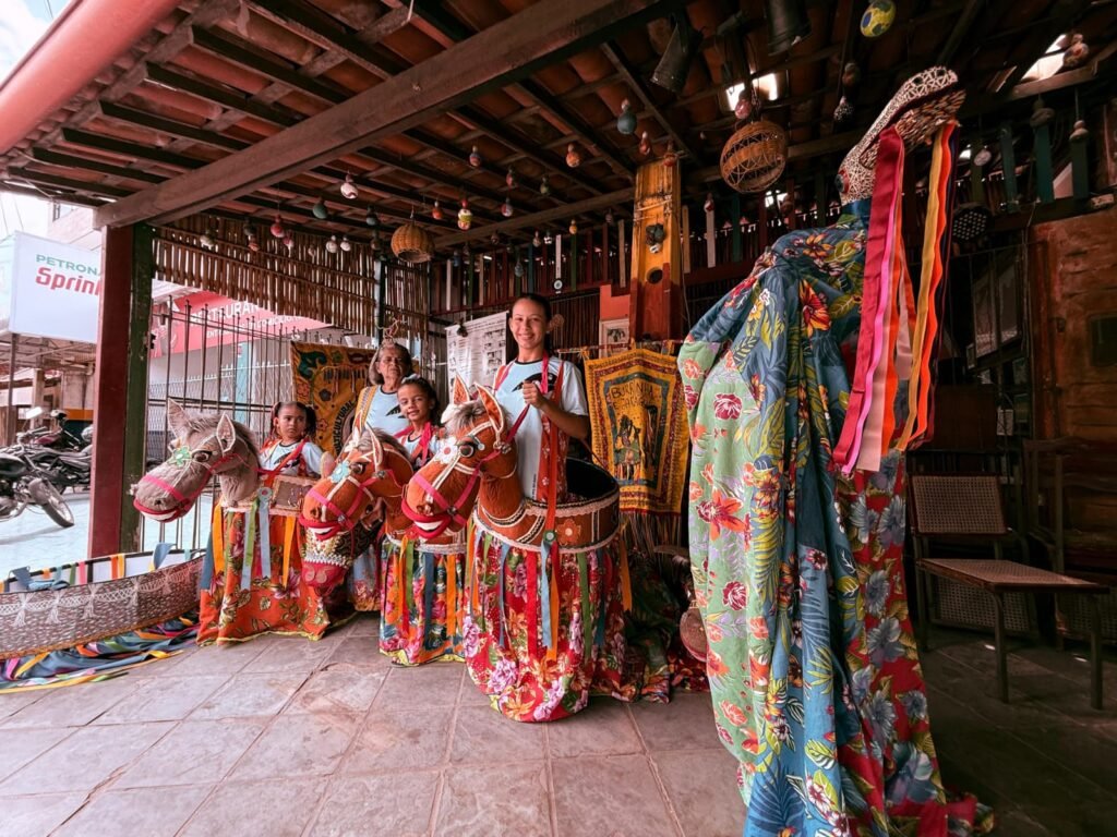 Rendeiras da Vila protagonizam resgate do carnaval tradicional em Ponta Negra