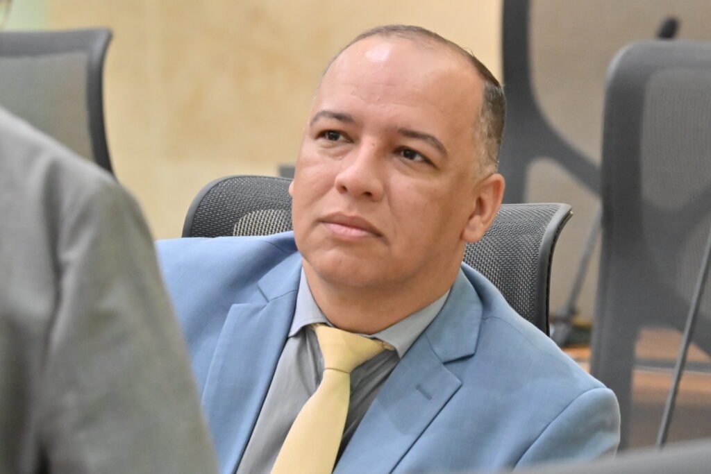 Lei garante livre acesso de personal trainers às academias e limita cobrança de taxa