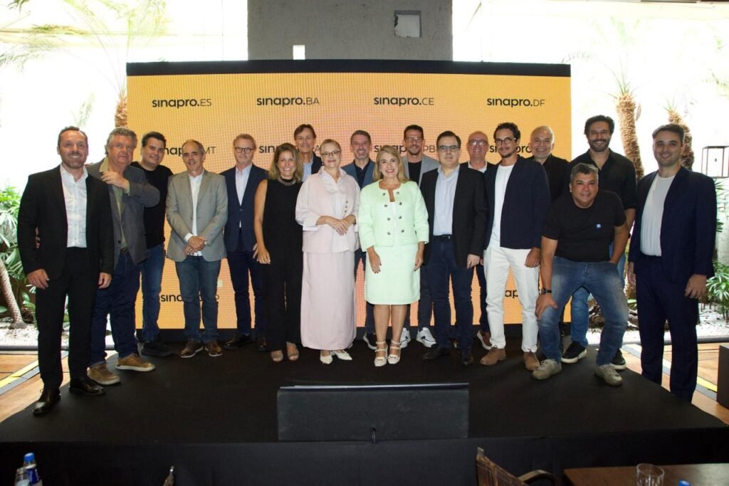 Sinapro/RN participa de posse da primeira mulher a assumir diretoria da Fenapro