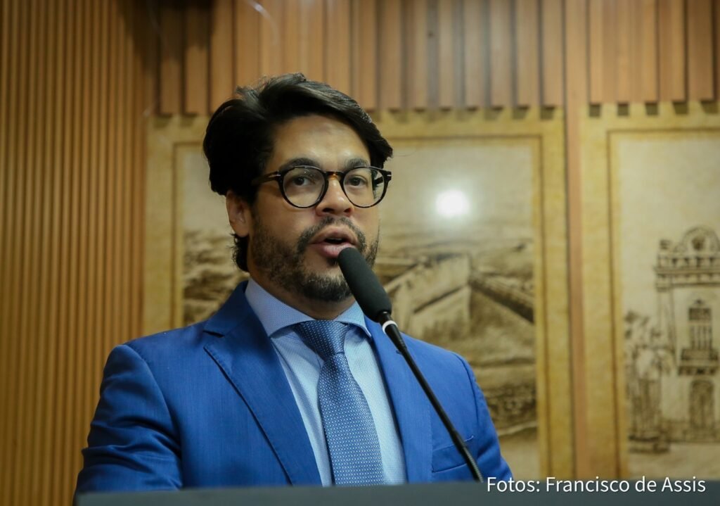 Vereador Leo Souza é reeleito presidente da Comissão de Transportes da Câmara de Natal