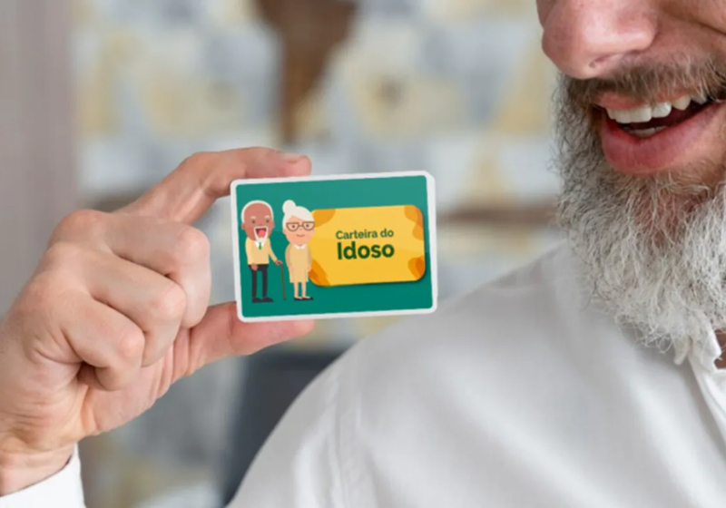 Carteira do Idoso: veja como tirar para ter cultura e transporte de graça