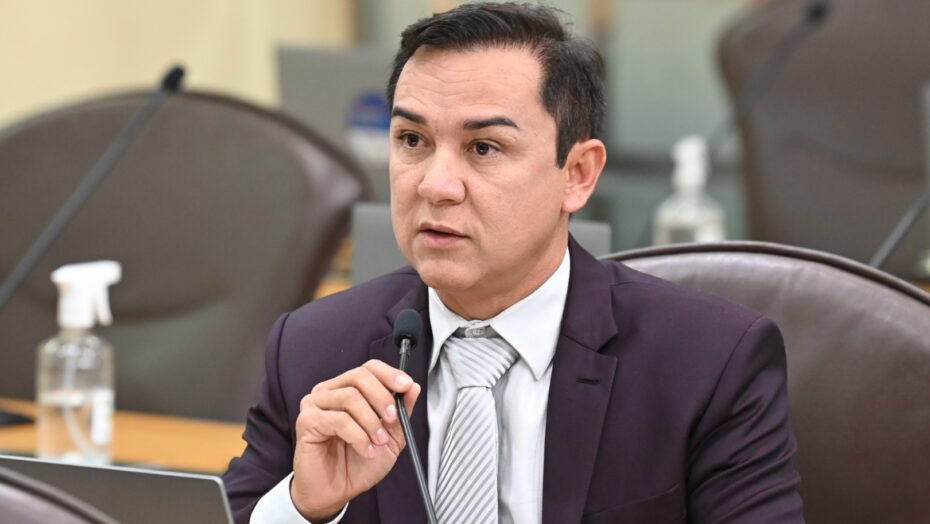 Neilton Diógenes é escolhido líder do bloco União Brasil, PP, Solidariedade e MDB