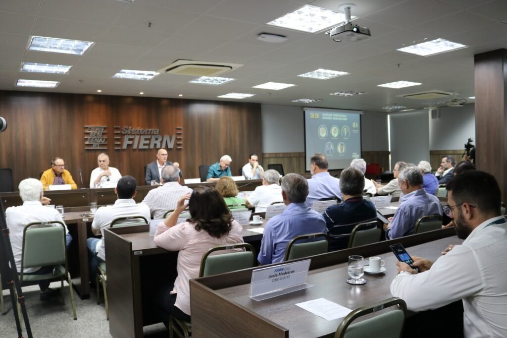 Diretoria da FIERN recebe Neoenergia para esclarecimentos sobre incidência de tributos na geração distribuída