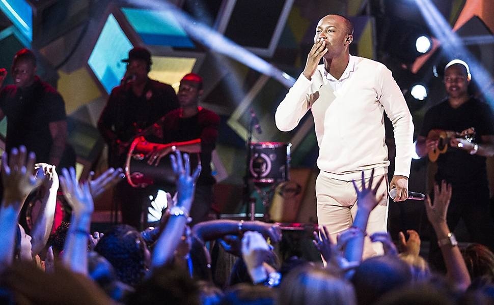 Thiaguinho é a quinta atração para os 20 anos do Samba Brasil, em Natal; cadastro para pré-venda continua