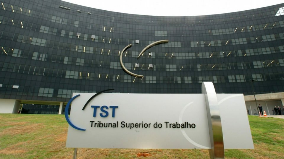 Justiça do Trabalho explode em gastos e supera R$ 50 bilhões em 2025
