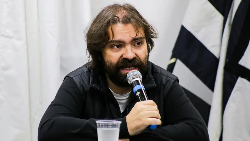 Botafogo social vai analisar com BTG proposta de John Textor; há impasse sobre ações e origem da verba