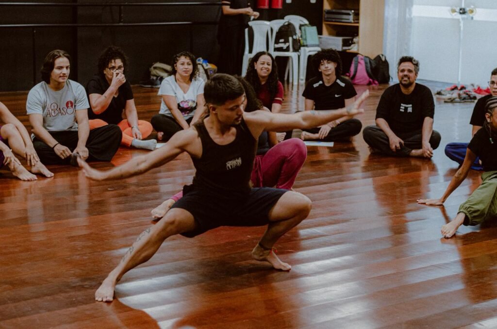 Programação de abril do Teatro Sesc Sandoval Wanderley contará com shows musicais, oficinas e artes cênicas