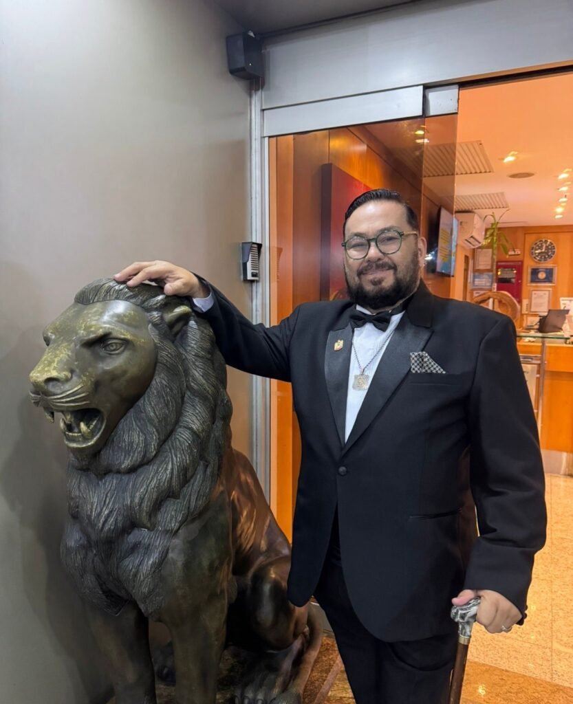 Festa dos 75 anos do jornalista Toinho Silveira Brilha aos 75 Anos será nesta sexta-feira com coquetel exclusivo e avant-première de “Clô Pra Sempre” no TAM