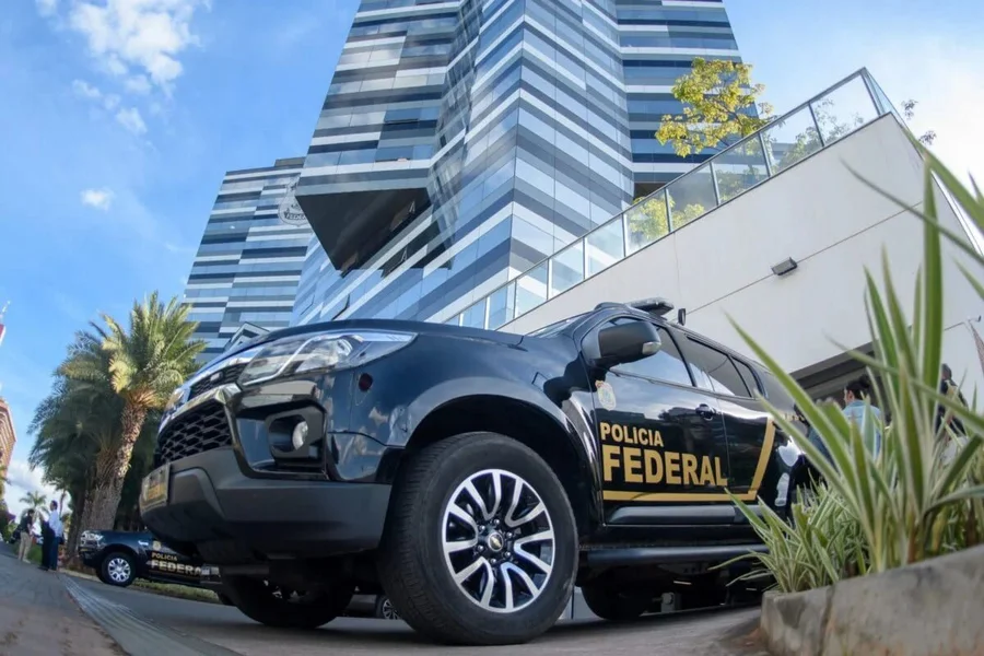 “Fingindo trabalhar”: delegados da PF reagem às declarações de Lula