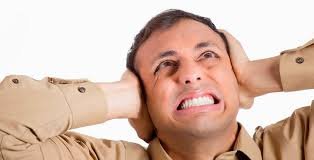 O que fazer quando o vizinho faz muito barulho, você já pediu com educação e mesmo assim nada muda?