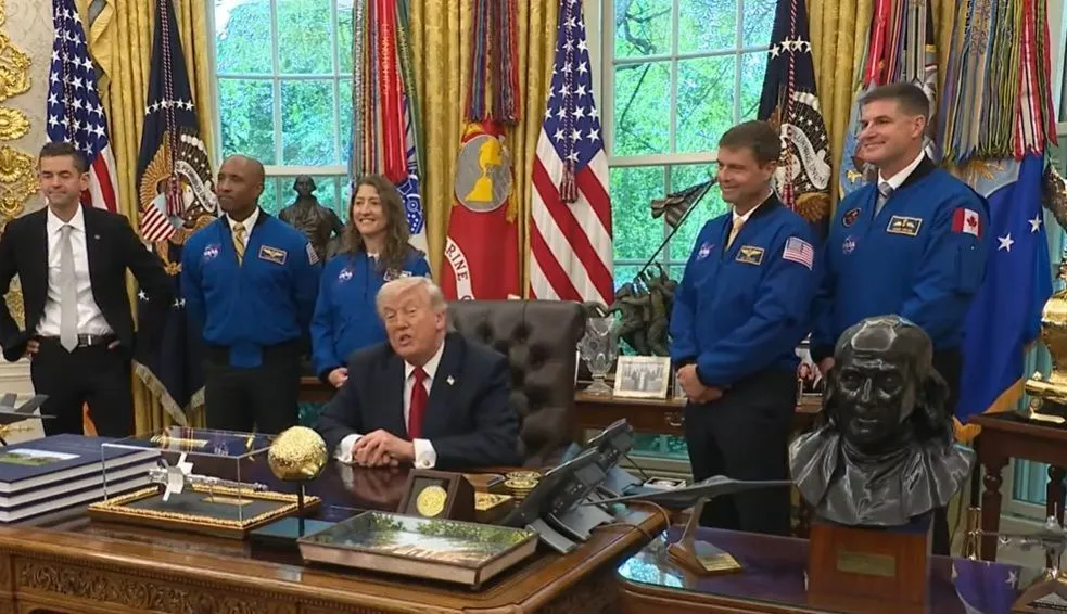 Arquivos secretos dos EUA sobre OVNIs serão revelados “em breve”, diz Trump