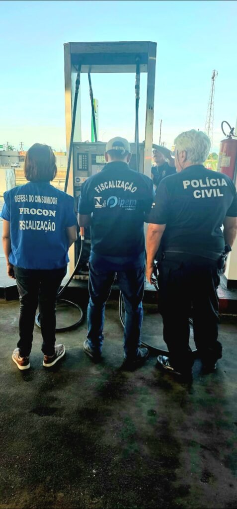 Operação conjunta do Ipem-RN, Polícia Civil e Procon-RN fiscaliza bombas de combustível e resulta em 38 reprovações e nove interdições