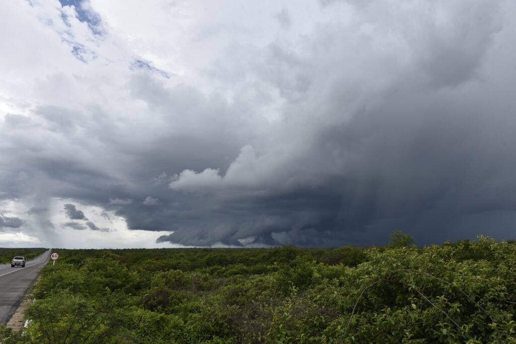 Inmet publica alerta de chuvas de até 100 mm para o RN neste dia das mães