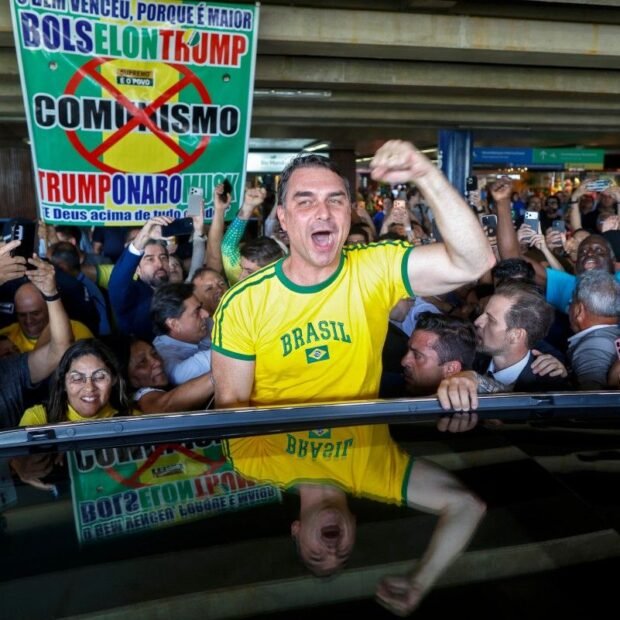 Flávio explora decisão dos EUA como trunfo eleitoral, e aliados de Lula focam ‘Dark Horse’ e soberania