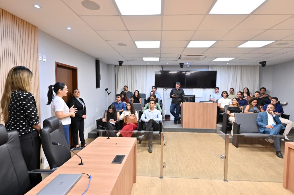 Vivência prática aproxima alunos da UFRN do processo legislativo na ALRN