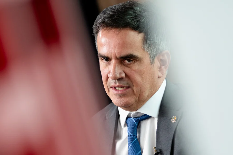Compliance Zero: PF faz buscas contra Ciro Nogueira no caso Master