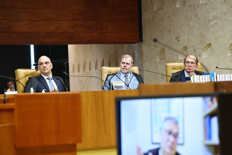 Pesquisa aponta que 55% dos brasileiros não confiam no STF