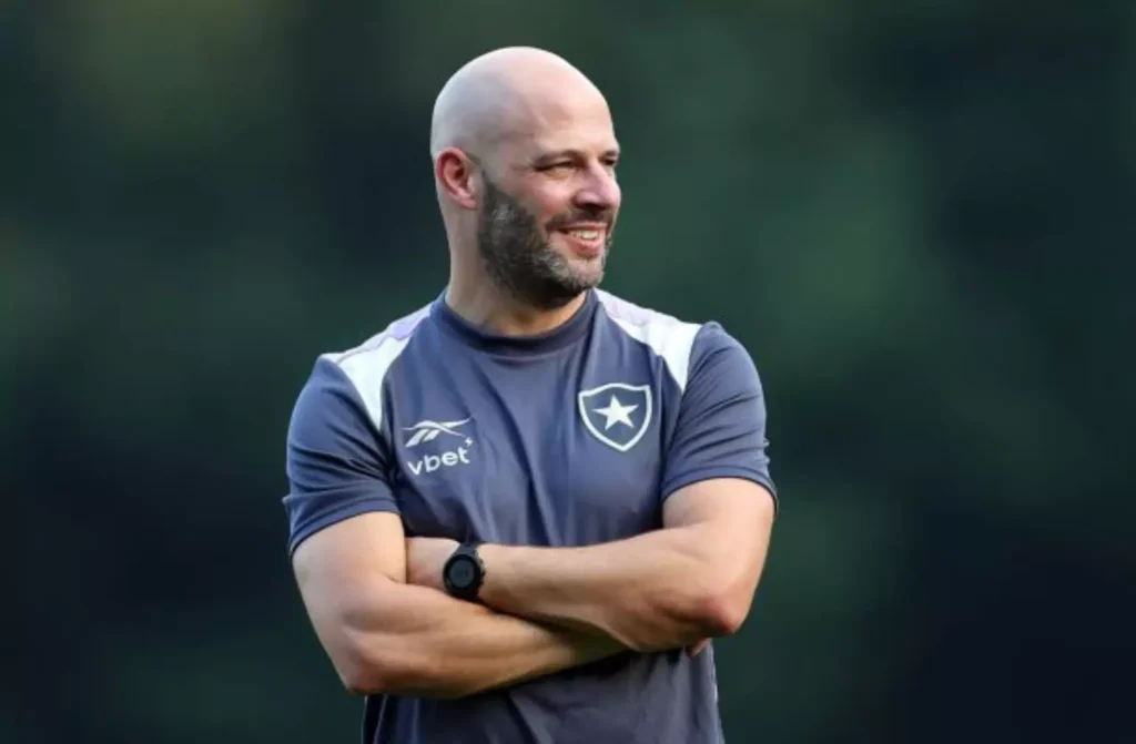 Botafogo busca fortalecer vínculo entre elenco e comissão técnica