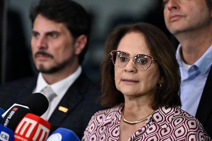 Em votação relâmpago, Senado aprova decreto que dificulta aborto legal em crianças
