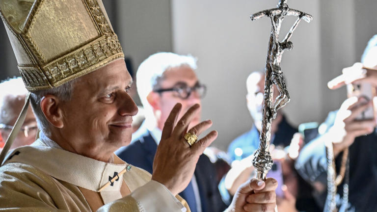 74% da população brasileira associa moralidade à crença em Deus, segundo pesquisa