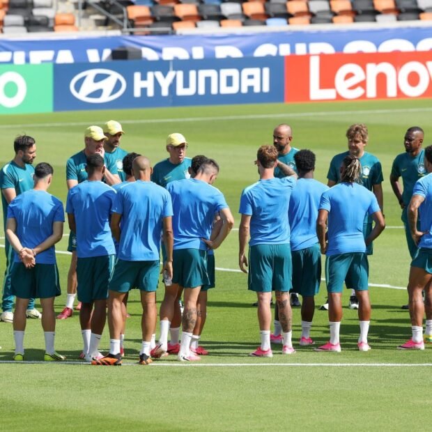 Sob calor em Houston, seleção fecha preparação para enfrentar o Japão