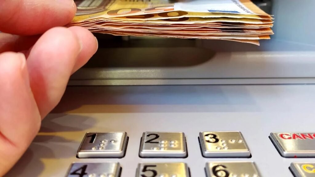 Quem tem conta corrente precisa ver esse aviso urgente dos bancos