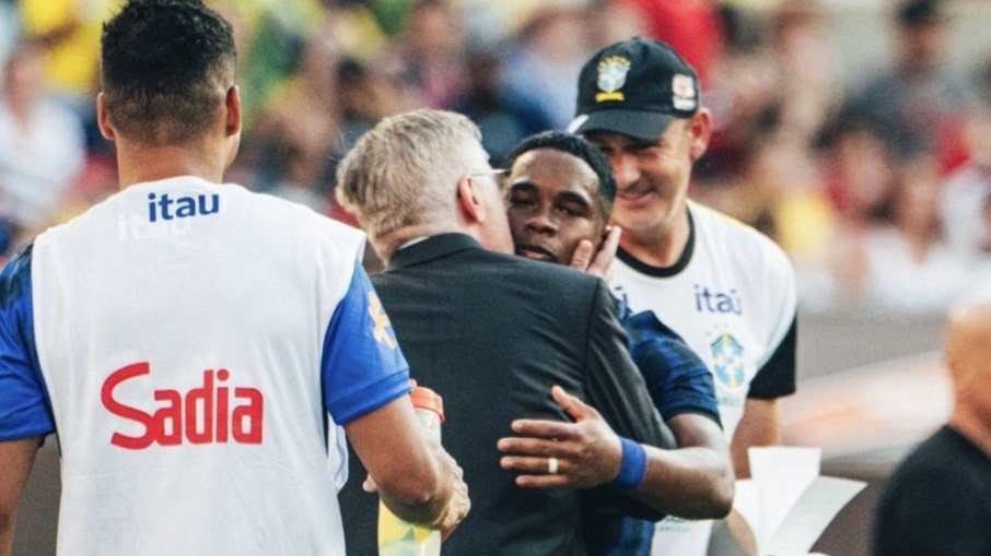 Ancelotti exalta Endrick e cita time fechado para estreia na Copa