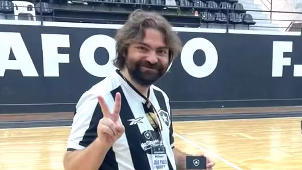Presidente diz que Textor prejudicou o Botafogo: “Sangrando com inúmeros transfer bans”