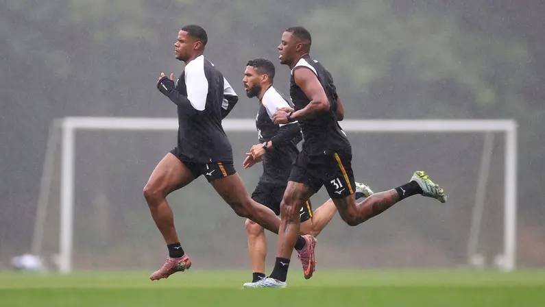 Júnior Santos, Allan e Kaio Pantaleão vão a campo em processo de recuperação no Botafogo