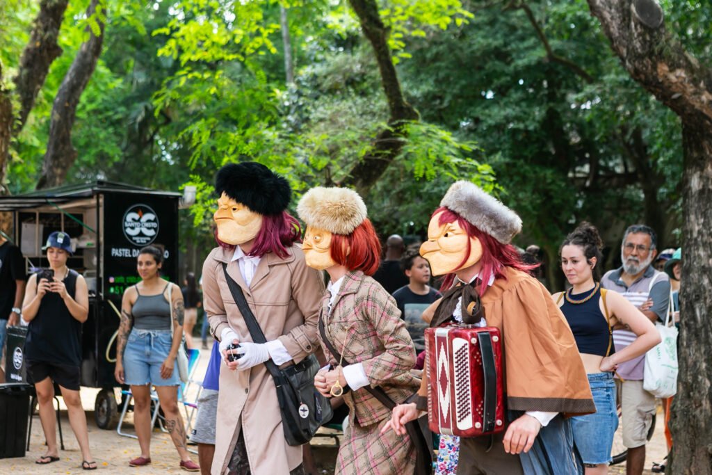 Palco Giratório do Sesc leva espetáculo gratuito à Praça Gentil Ferreira nesta sexta-feira (10)