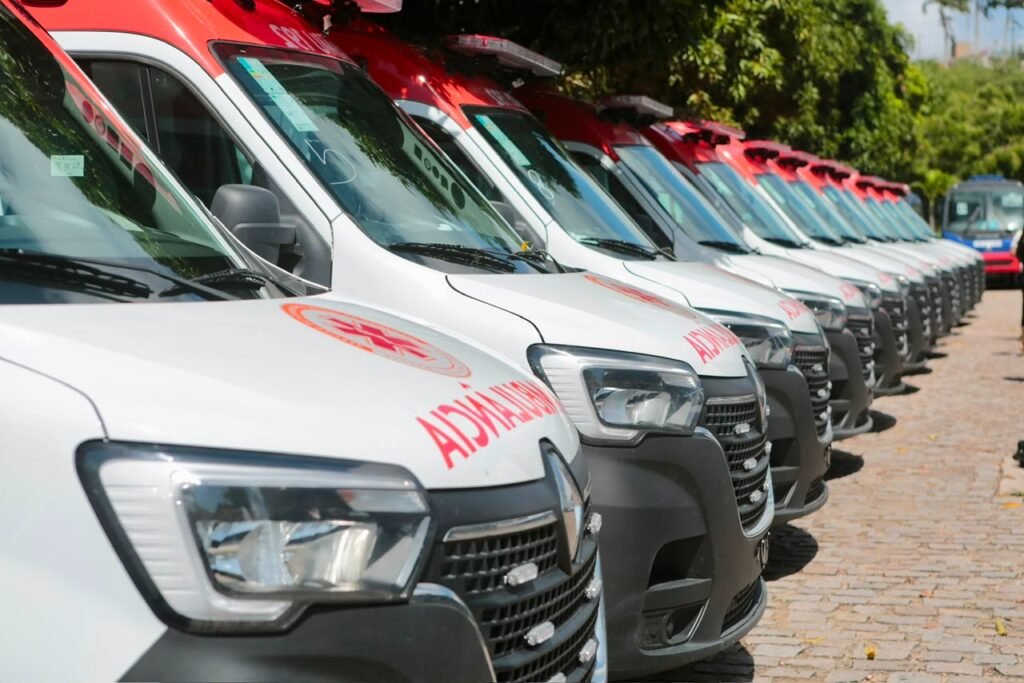 RN recebe novas ambulâncias, gabinetes odontológicos e micro-ônibus para transporte de pacientes