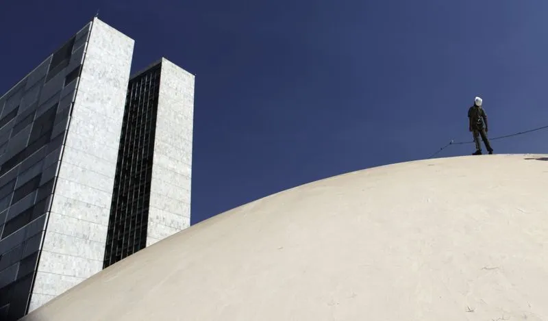 Apenas seis dos 21 partidos intimados responderam ao STF sobre emendas