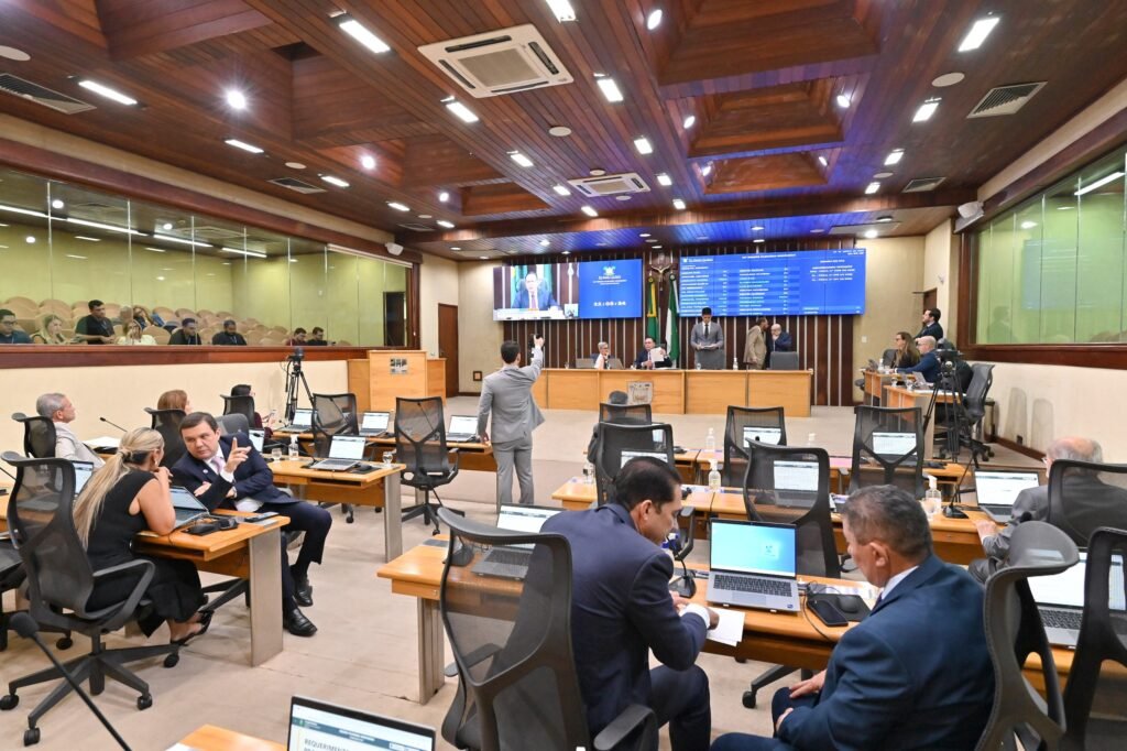 Parlamentares aprovam política estadual de combate à tortura