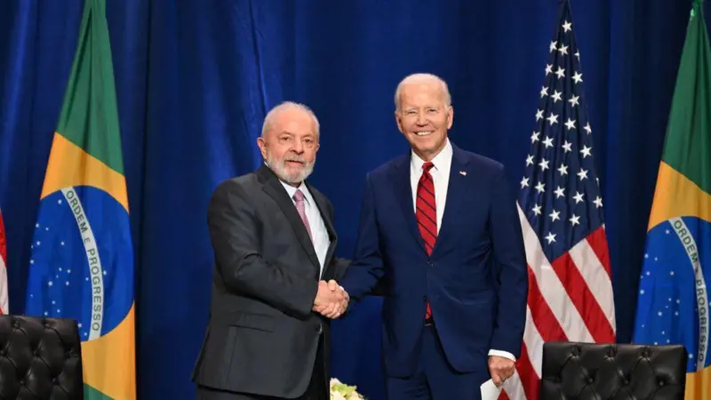 ‘Lula vive um efeito Biden’, diz cientista política americana sobre desânimo do eleitorado brasileiro