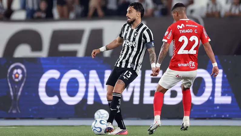 Alex Telles diz que Botafogo ‘criou o suficiente’ para fazer placar necessário e explica confusão: ‘Exigimos respeito’