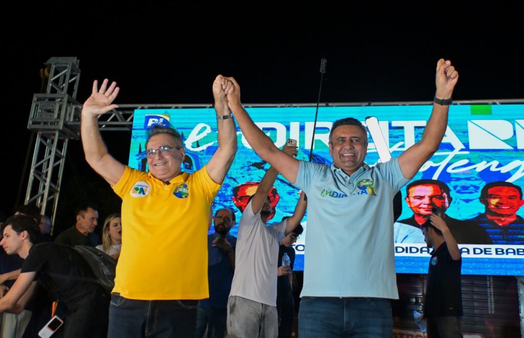 Álvaro e Babá intensificam campanha no Seridó com Caravana 22 por 18 municípios