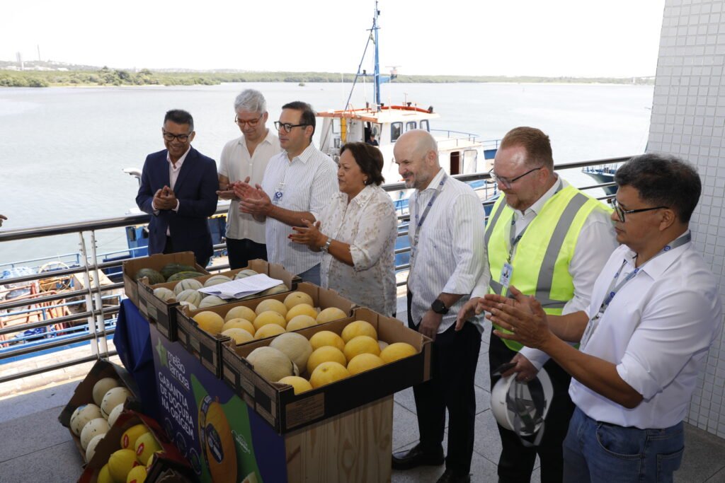 Porto de Natal inicia exportação da safra de frutas 2026/2027 com projeção de R$ 1,42 bilhão