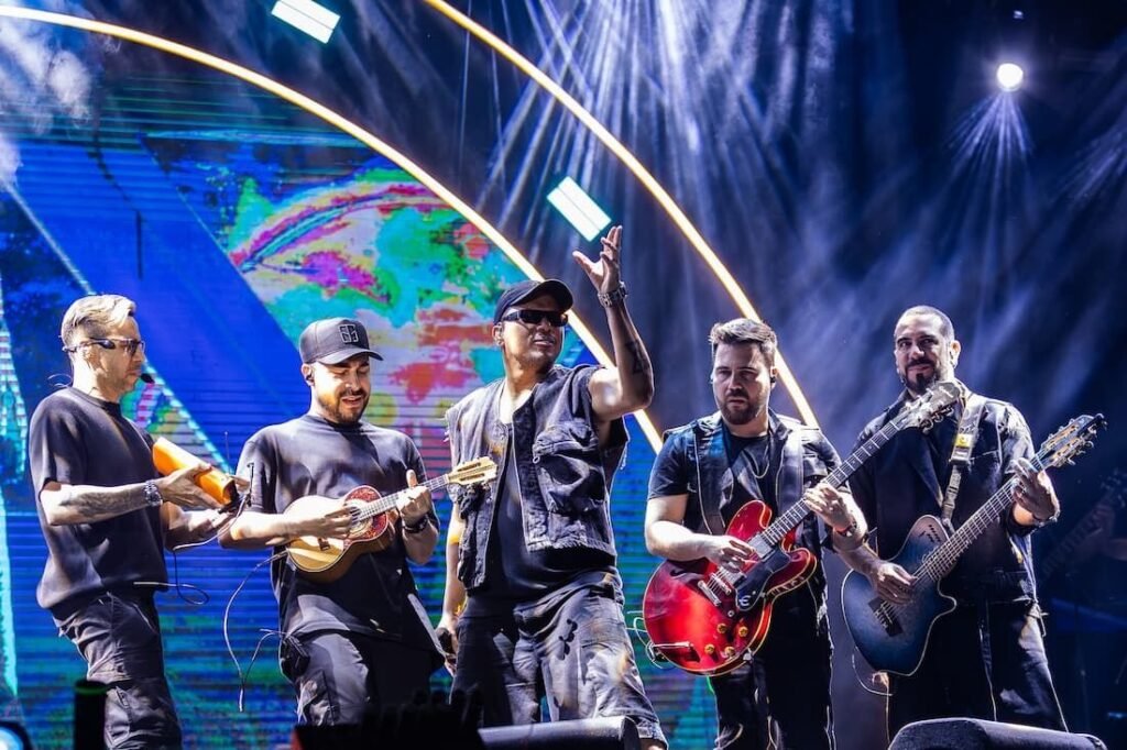Samba Brasil Natal reúne Thiaguinho, Belo, Sorriso Maroto e mais quatro atrações em edição de 20 anos no sábado (22), na Arena das Dunas