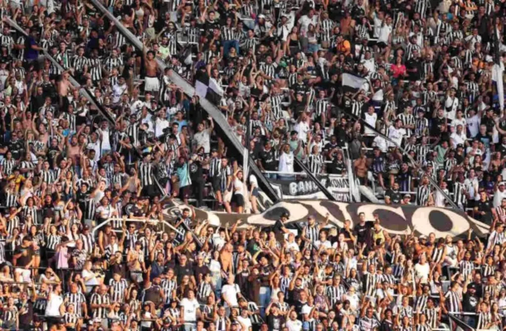 Estudo: Botafogo foi o clube que mais bombou nas redes em setembro