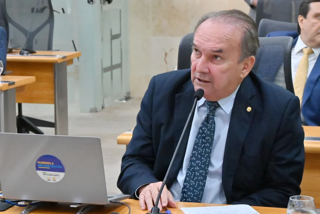 Nelter Queiróz celebra a reeleição para o décimo mandato na Assembleia