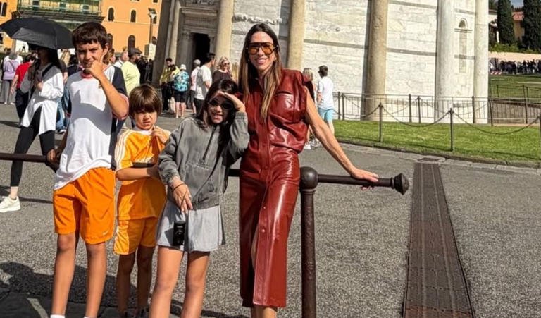 Nada de Fabio Faria: Patricia Abravanel abre álbum de fotos com a mãe, Iris, e os três filhos em viagem na Itália; apresentadora e ex-ministro de Bolsonaro estariam morando separados por crise em casamento