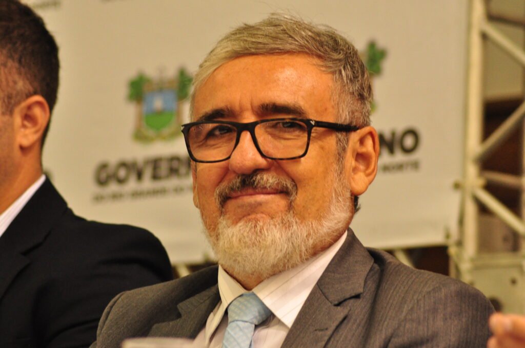 CNJ anula decisão do TJRN e manda dar posse a Henrique Baltazar em até 48 horas
