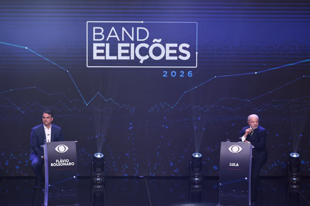 Lula e Flávio trocam acusações sobre familiares e corrupção em primeiro debate na TV