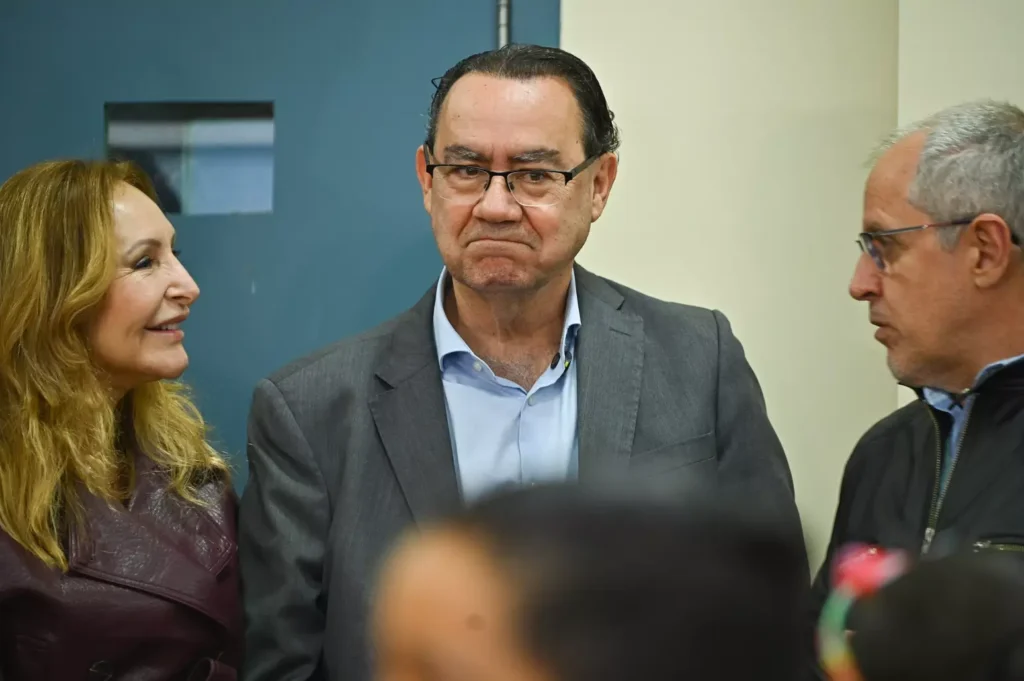 ‘Estamos elaborando mandado de segurança para adiar eleições’, afirma Augusto Cury